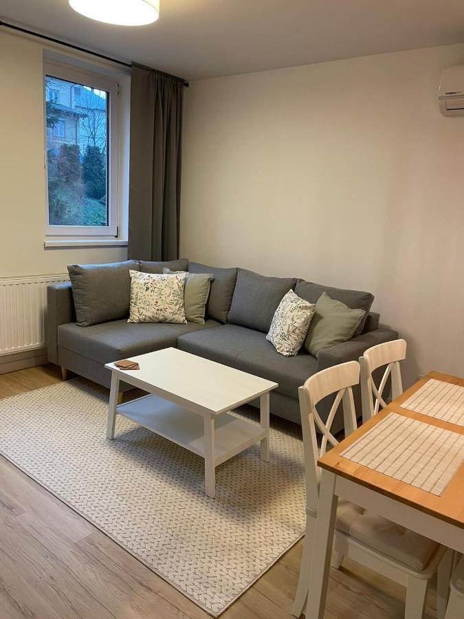 Apartamenty Guzik 22 크로스노 외부 사진