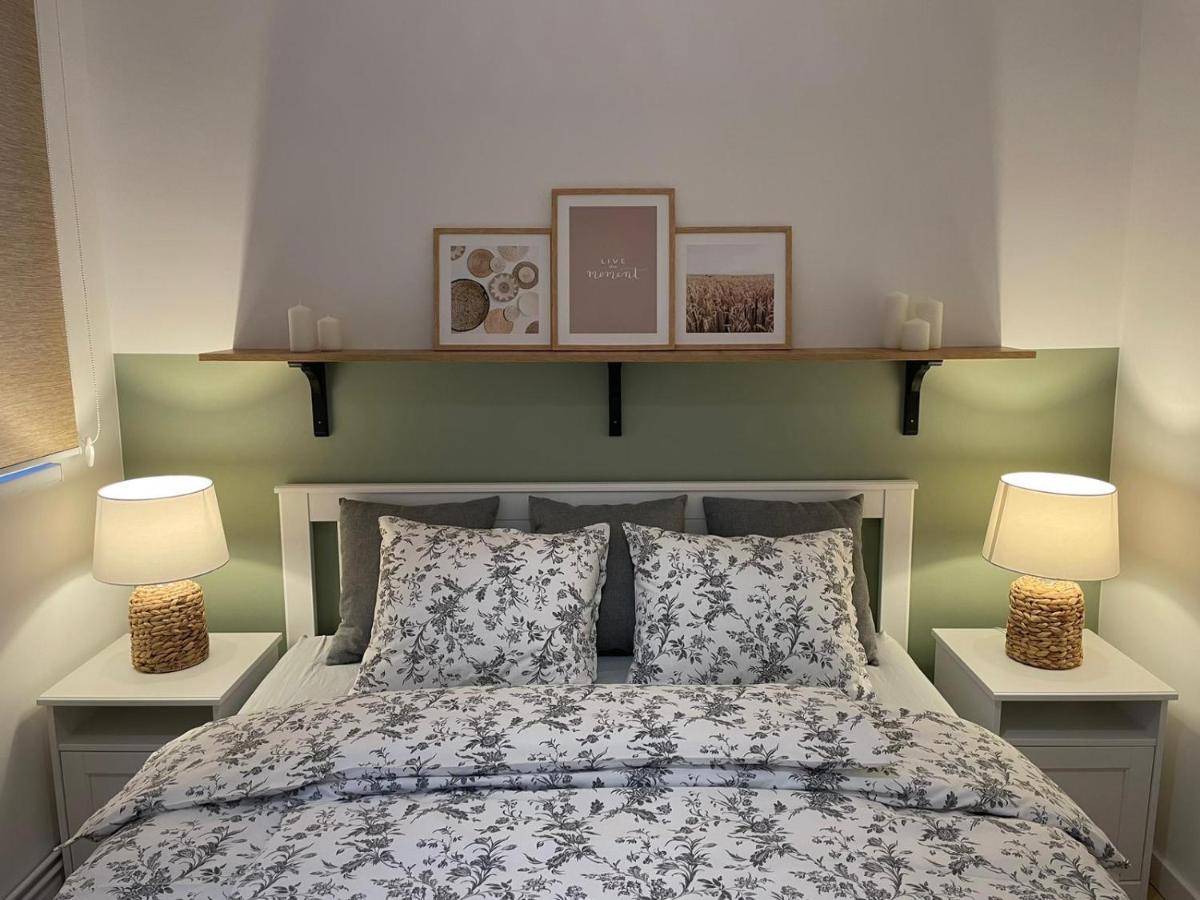Apartamenty Guzik 22 크로스노 외부 사진