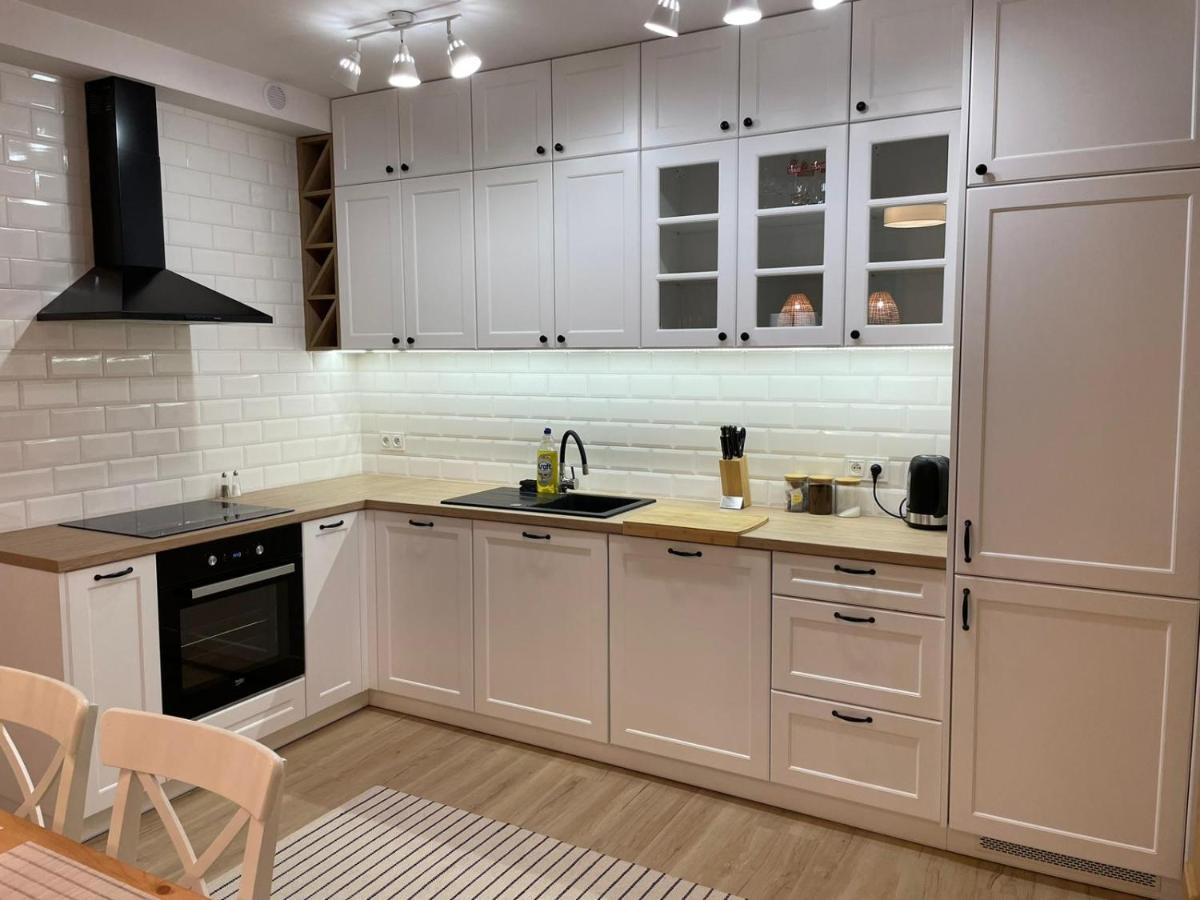 Apartamenty Guzik 22 크로스노 외부 사진