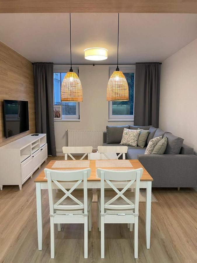 Apartamenty Guzik 22 크로스노 외부 사진