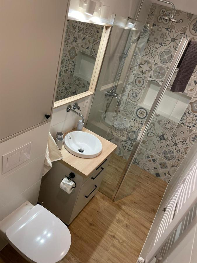 Apartamenty Guzik 22 크로스노 외부 사진